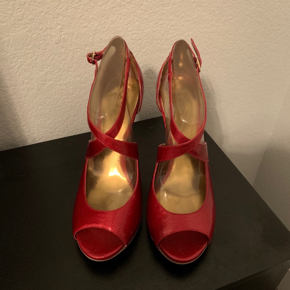 Carlos Santana Peep Toe Heels